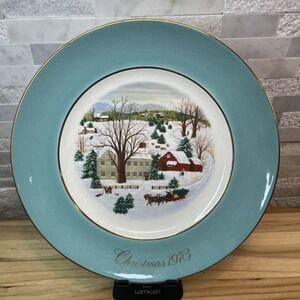 Avon 1973 Christmas On The Farm Plate Enoch Wedgwood First Edition England Teal